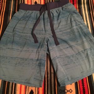 Lululemon “Core Short”